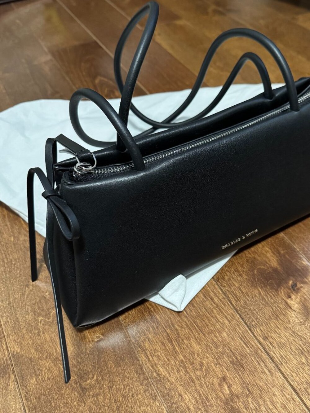 Charles and Keith Bow Shoulder Bag - Picture 2 of 4